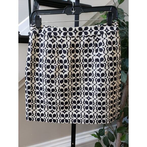 Milly Mini Skirts Womens Size 2 Cream Black Printed Lined Button Front Classic - Picture 9 of 10